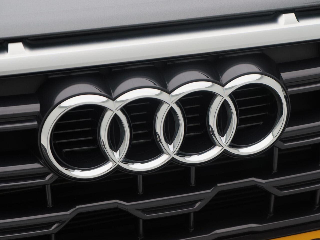 Audi Q2 35 TFSi S Edition 150 Pk Automaat | Zwart Optiek | Virtual Cockpit | Camera | LED | Trekhaak | 17 Inch | 41.329 Km!!