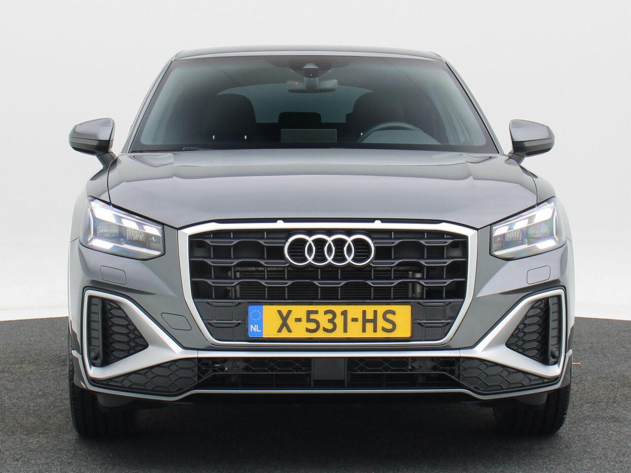 Audi Q2 35 TFSi S Edition 150 Pk Automaat | Zwart Optiek | Virtual Cockpit | Camera | LED | Trekhaak | 17 Inch | 41.329 Km!!
