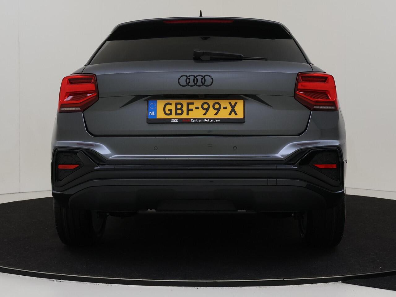 Audi Q2 35 TFSI S Edition | Panoramadak | Stoelverwarming | Achteruitrijcamera | Comfortsleutel | Navigatie | Carplay