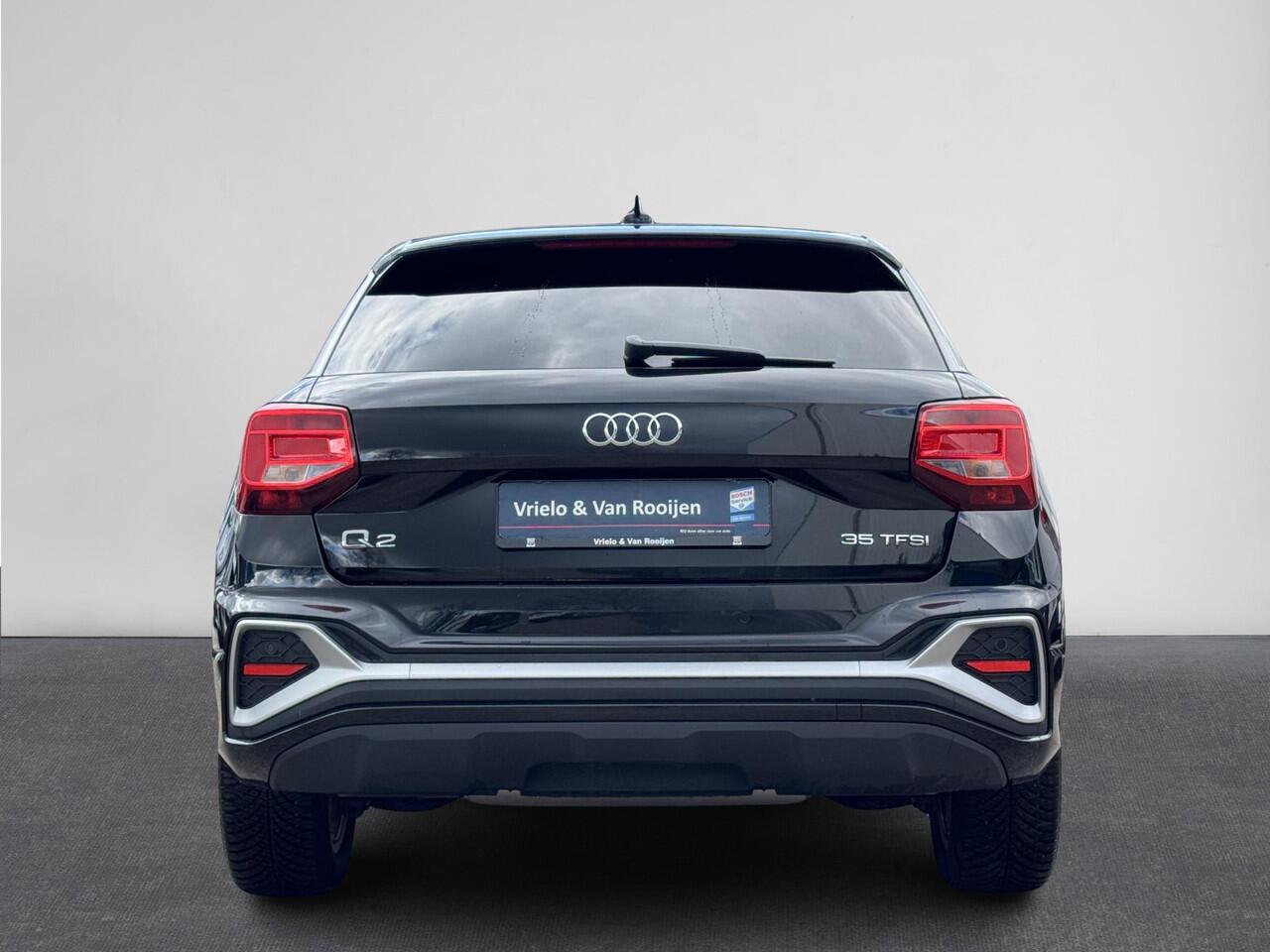 Audi Q2 35 TFSI S Edition | Camera | Airco | Navi | Extra getint glas | LM velgen | Verwarmde voorstoelen | LED - Kop / Achterlichten ( Vestiging - Nieuwegein )