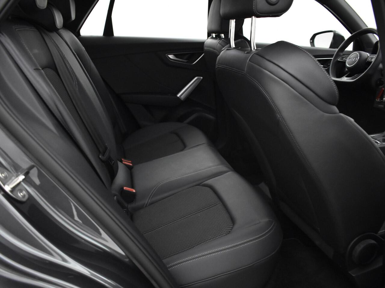 Audi Q2 35 Tfsi 150pk S-tronic S Edition · Apple/Android Car Play · Navi · Cruise Control · Stoelverwarming · P-Sensoren · 17'' Inch · Garantie t/m 13-03-2028 of 100.000km