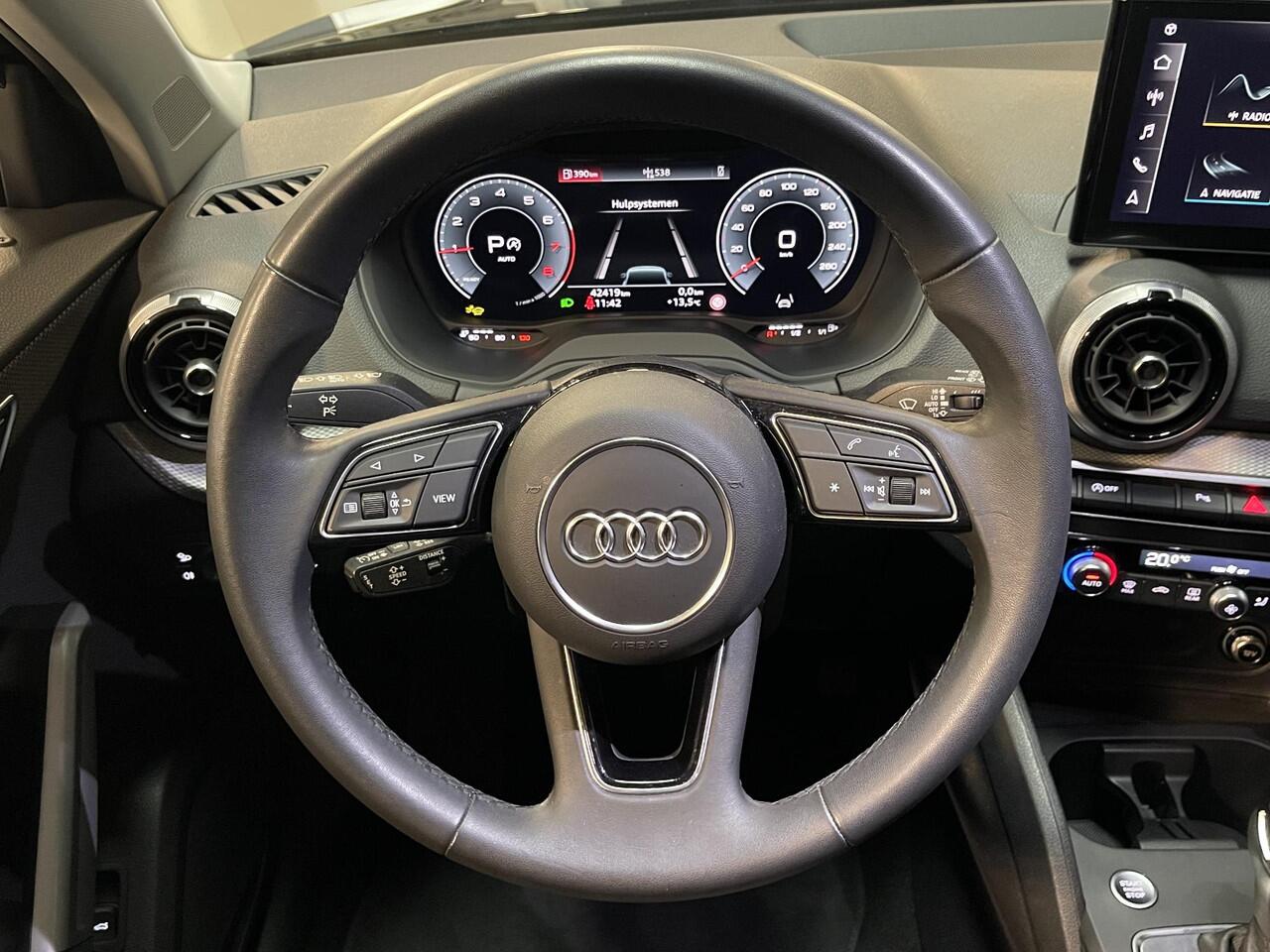 Audi Q2 35 TFSI S Edition 17"/Matrix LED/Camera/Adaptieve cruise/Keyless/PDC v+a/Stoelverwarming/Apple Carplay & Android Auto