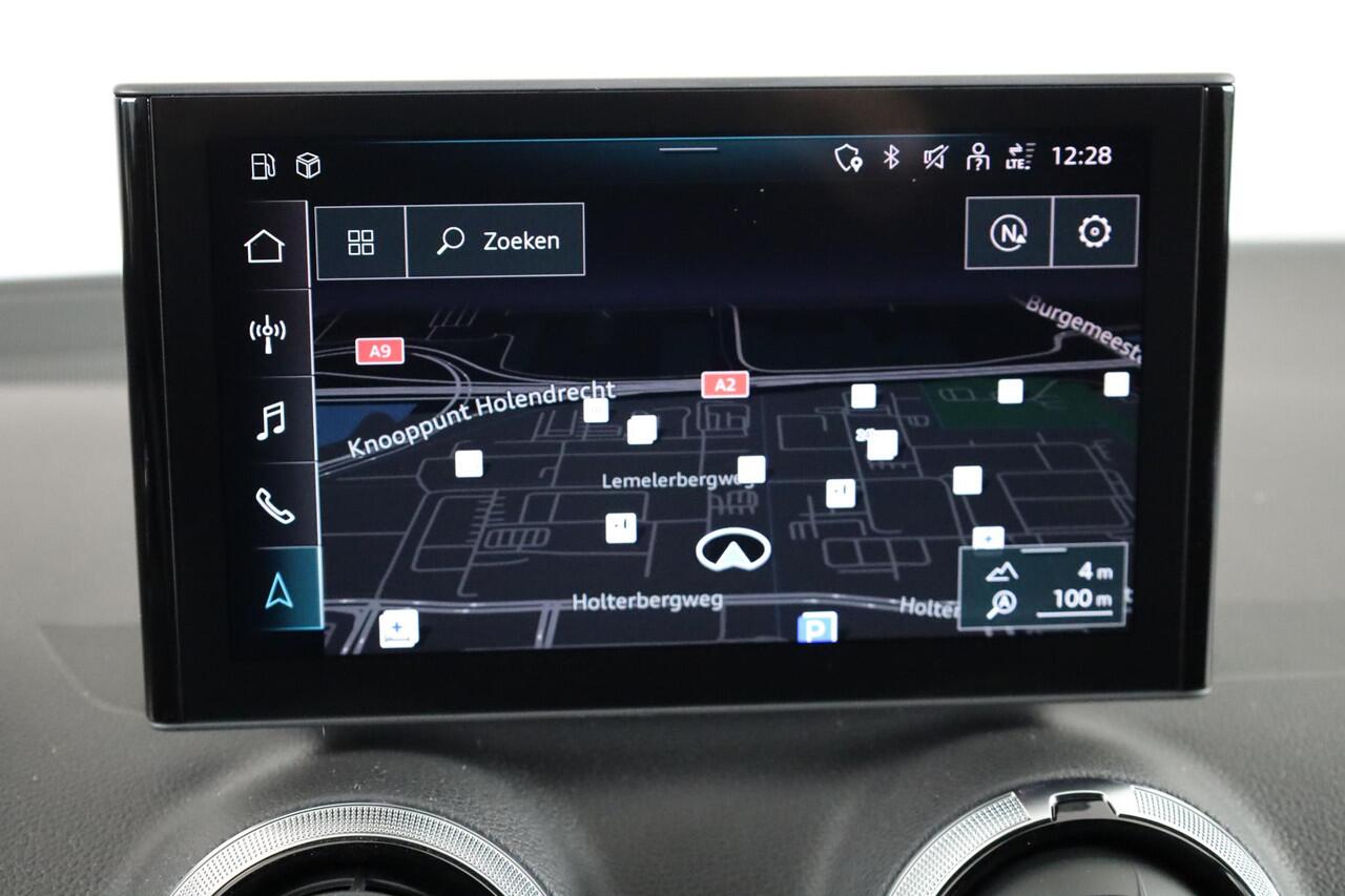 Audi Q2 35 TFSI S Edition 150pk S-tromic | Stoelverwarming | Optiek pakket zwart plus, | 18 inch lichtmetalen velgen | Audi soundsysteem