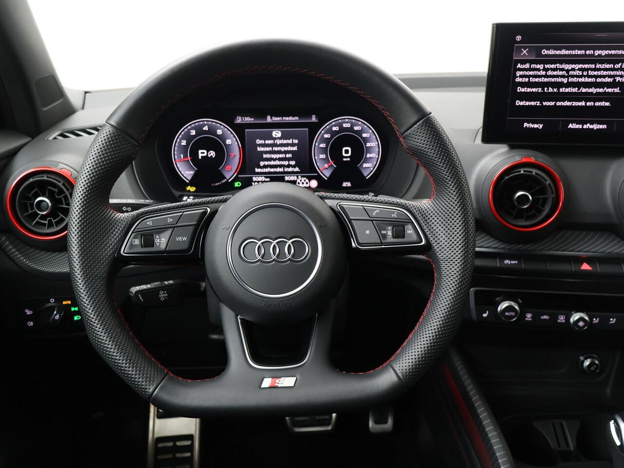Audi Q2 35 TFSI S Edition | 150 PK | Automaat | Trekhaak | Matrix LED | S line interieur |