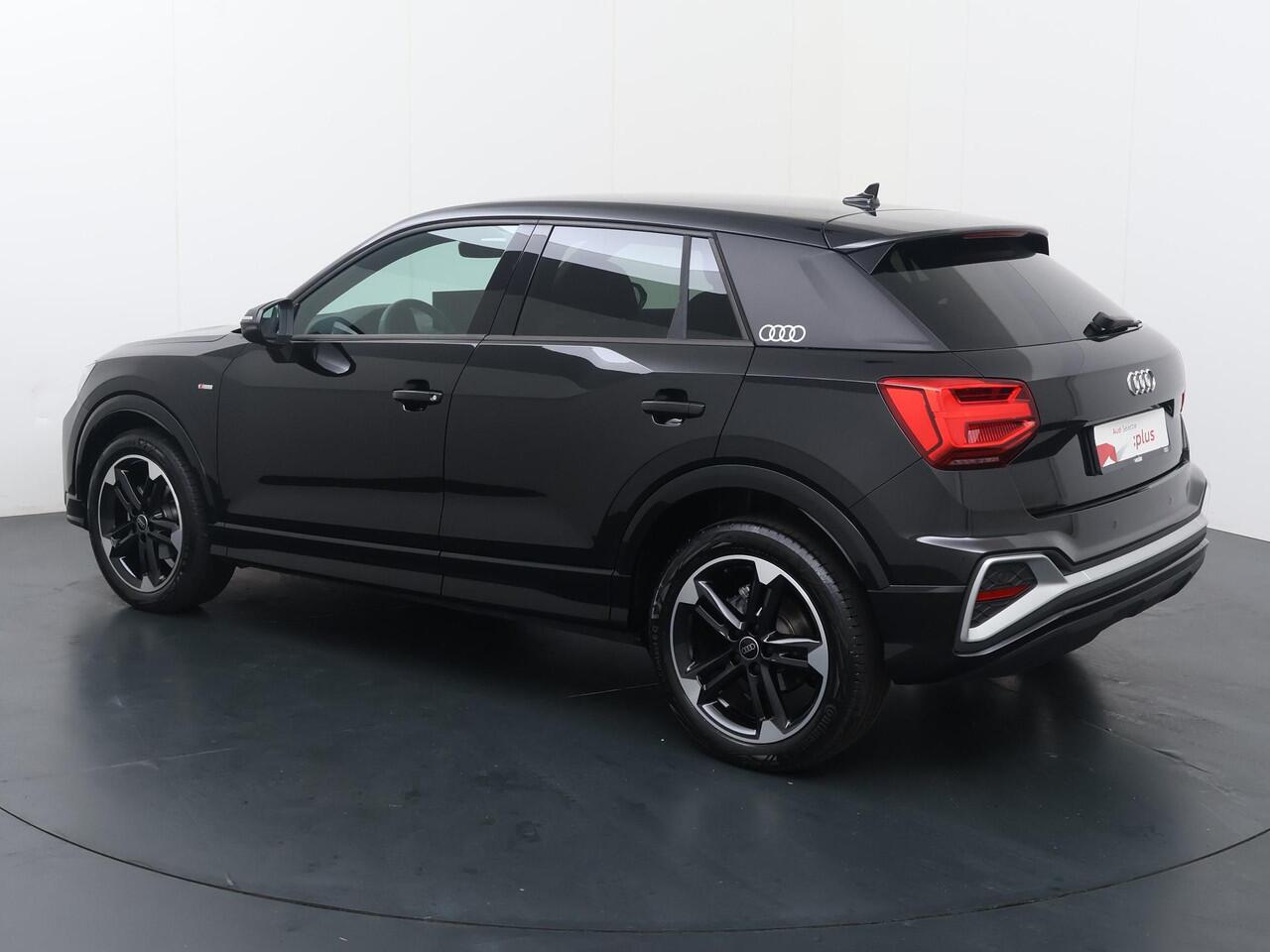 Audi Q2 35 TFSI S Edition | 150 PK | Automaat | Trekhaak | Matrix LED | S line interieur |