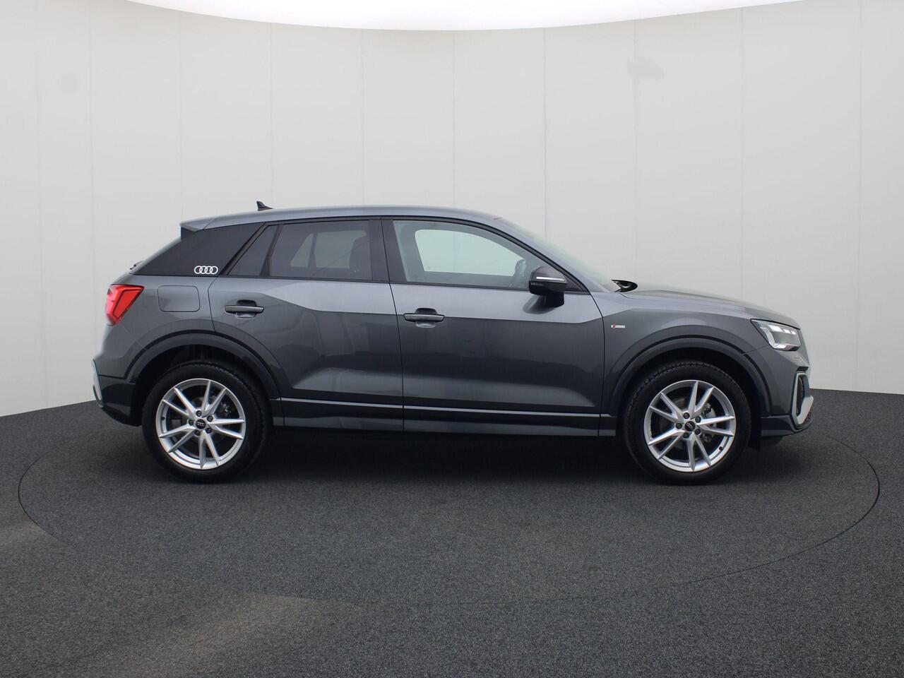 Audi Q2 35 TFSI/150PK S Edition · Leder · Sonos sound · Android/Apple Car Play · Garantie tot januari 2030 of 100.000km