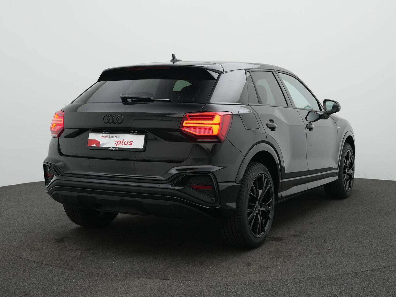 Audi Q2 35 TFSI 150 pk S-tronic S Edition / S-Line | Matrix LED | Navigatie | Parkeersensoren achter