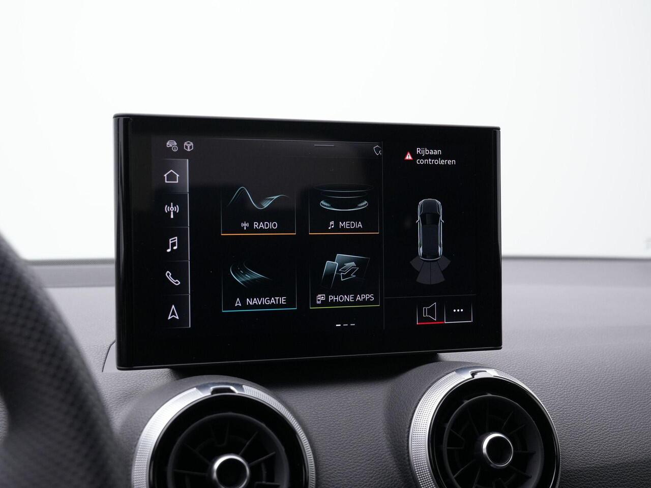 Audi Q2 35 TFSI 150 pk S-tronic S Edition / S-Line | Matrix LED | Navigatie | Parkeersensoren achter