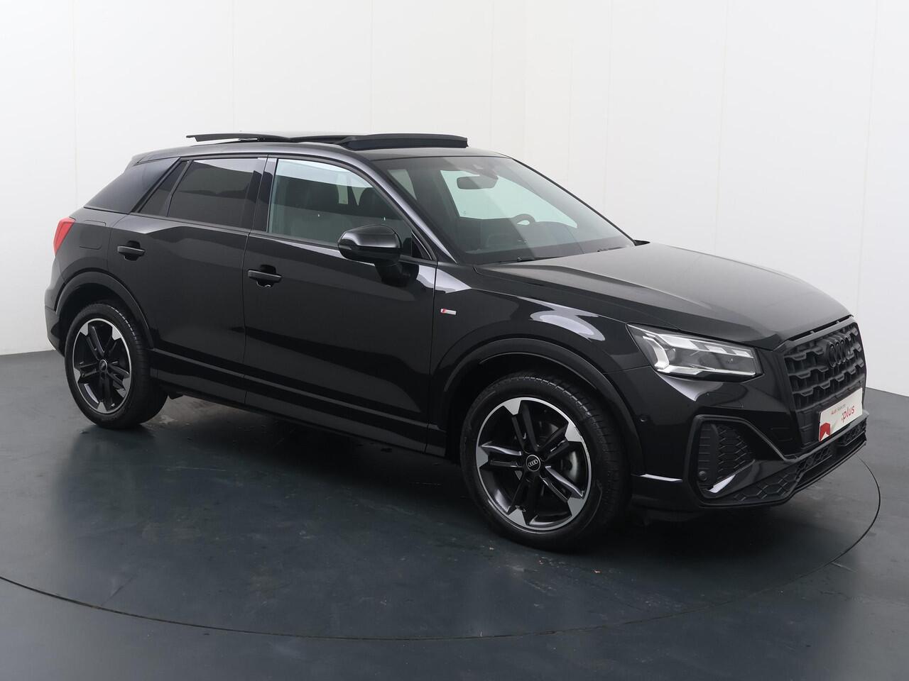 Audi Q2 35 TFSI S Edition | 150 PK | Automaat | Panoramadak | Adaptive Cruisecontrol | Stoelverwarming | Trekhaak |