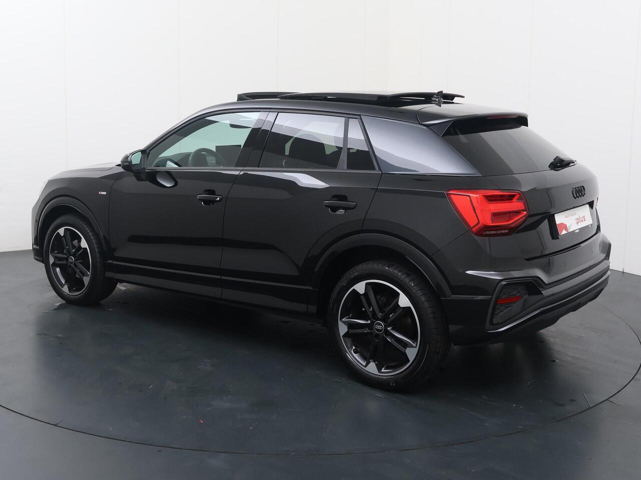 Audi Q2 35 TFSI S Edition | 150 PK | Automaat | Panoramadak | Adaptive Cruisecontrol | Stoelverwarming | Trekhaak |