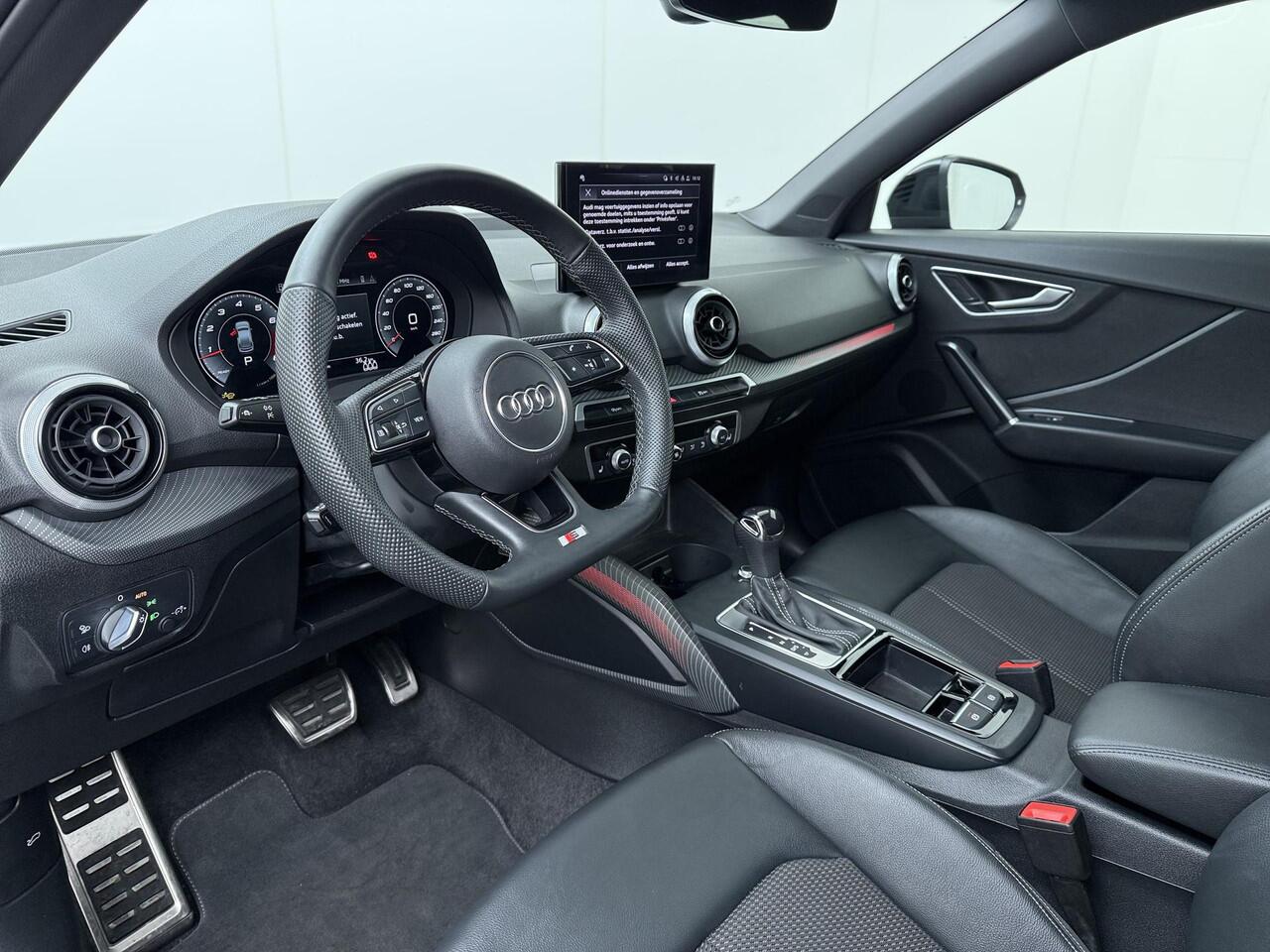 Audi Q2 35 TFSI S Edition | 150 PK | Automaat | Panoramadak | Adaptive Cruisecontrol | Stoelverwarming | Trekhaak |