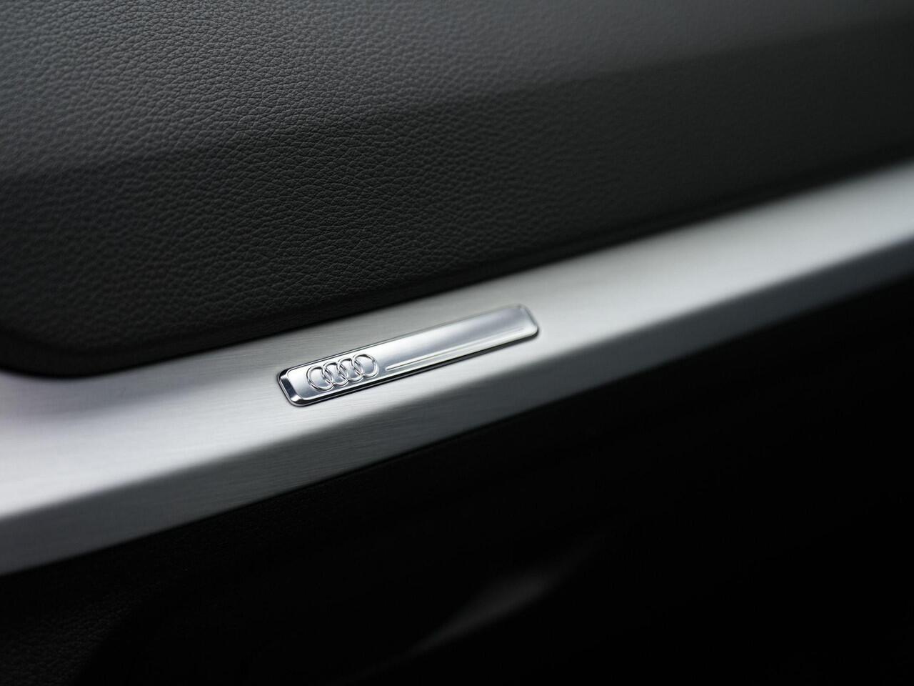 Audi Q2 35 TFSI 150 pk S-tronic S Edition / S-Line | Panoramadak | Matrix LED | Stoelverwarming | Navigatie