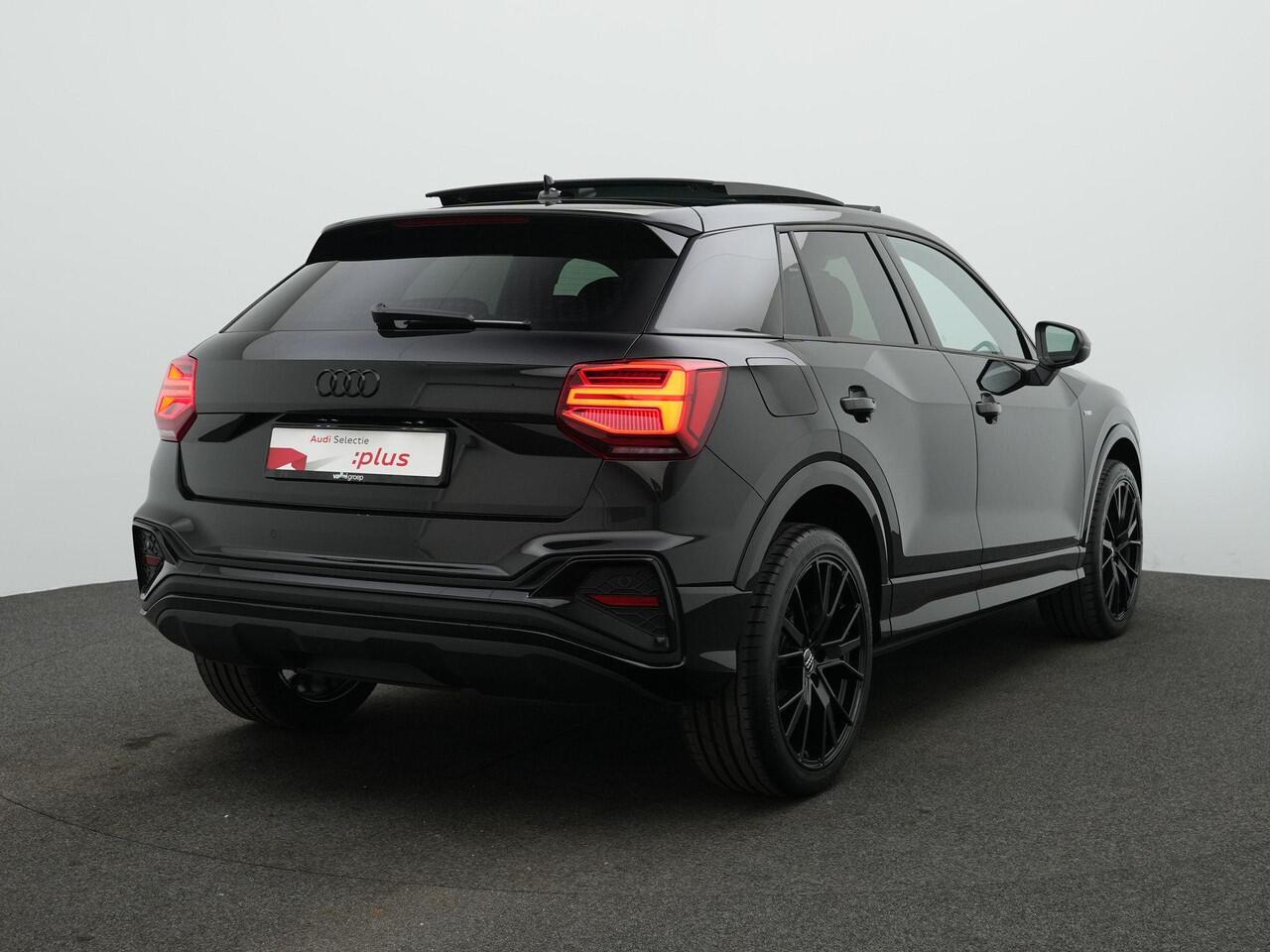 Audi Q2 35 TFSI 150 pk S-tronic S Edition / S-Line | Panoramadak | Matrix LED | Stoelverwarming | Navigatie