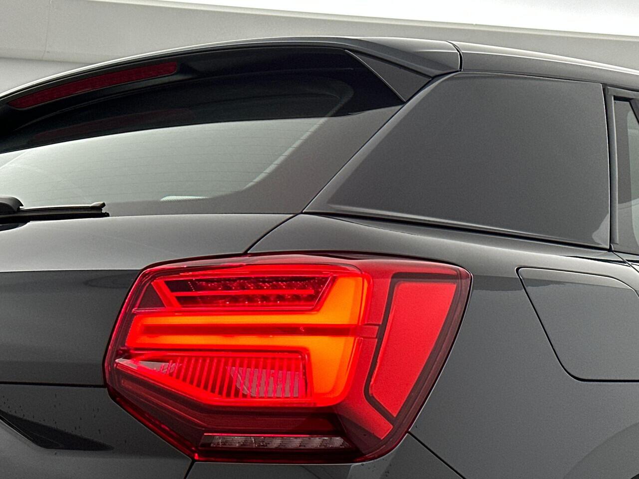 Audi Q2 Advanced edition 35 TFSI 110 kW / 150 PK Hatchback