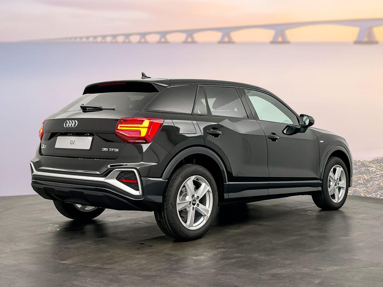 Audi Q2 S edition 35 TFSI 110 kW / 150 PK Hatchback 7 vers