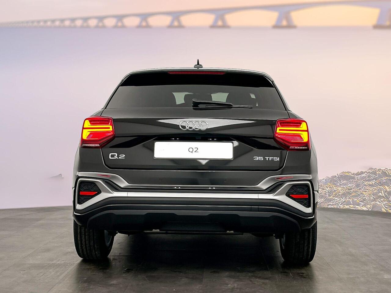 Audi Q2 S edition 35 TFSI 110 kW / 150 PK Hatchback 7 vers