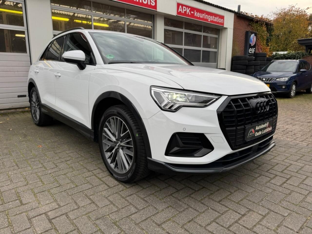 Audi Q3 35 TFSI S-Line Black Optic 150PK Matrix LED S-Tronic Leder Cruise