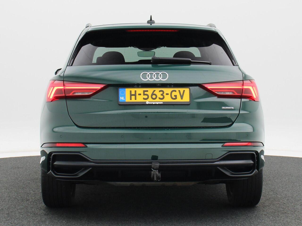 Audi Q3 40 TFSi 190 Pk Automaat quattro S-Line | Panoramadak | Adaptive Cruise | Climate Control | Stoelverwarming | Bluetooth | Navigatie | Camera | Trekhaak | 19 inch | LED | 116.661 Km!!