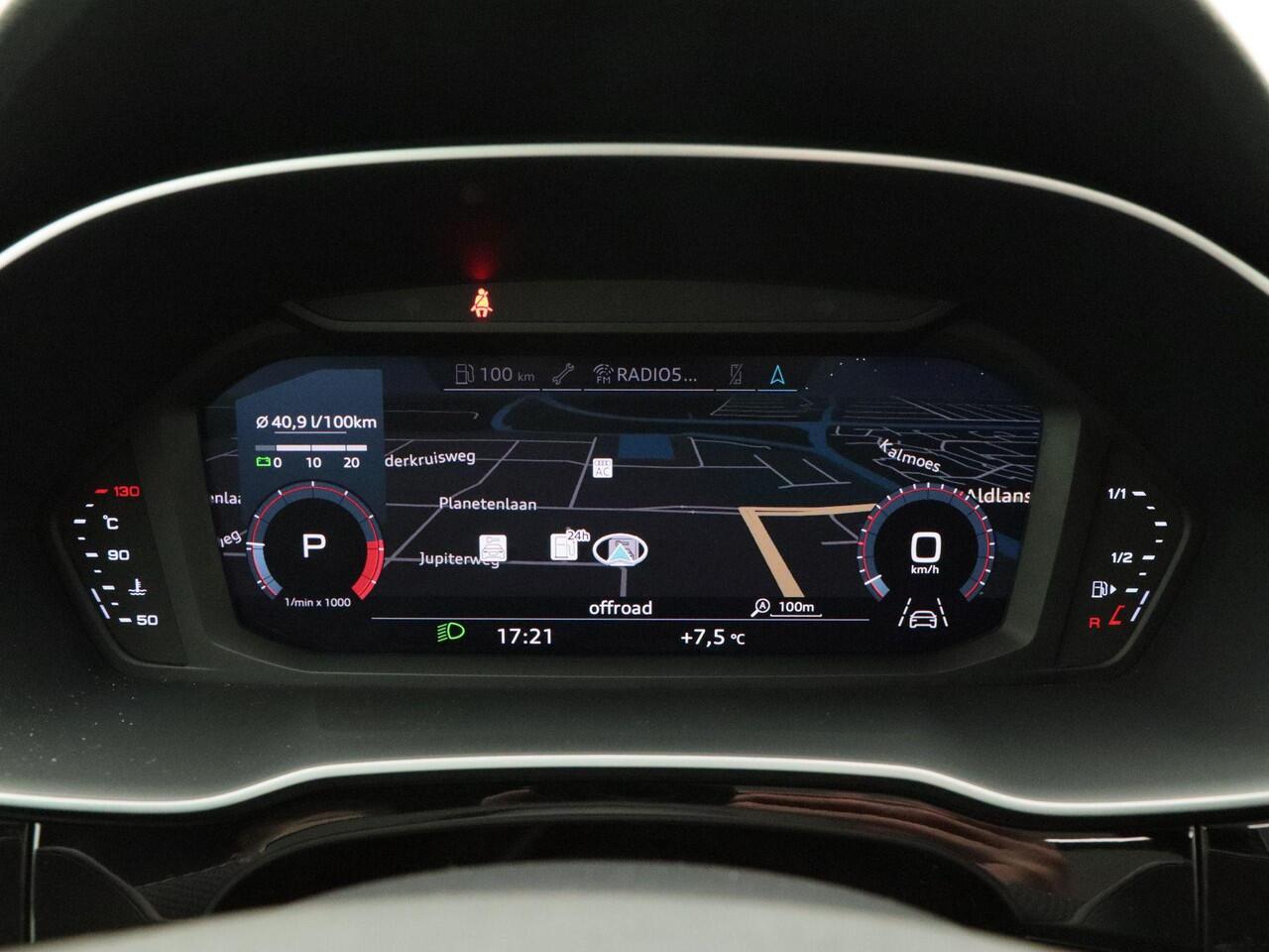 Audi Q3 40 TFSi 190 Pk Automaat quattro S-Line | Panoramadak | Adaptive Cruise | Climate Control | Stoelverwarming | Bluetooth | Navigatie | Camera | Trekhaak | 19 inch | LED | 116.661 Km!!