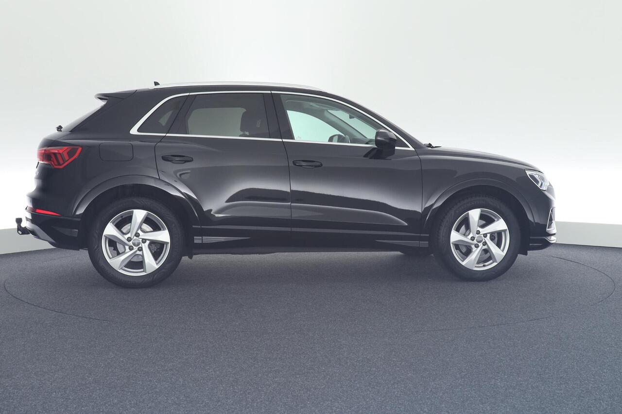 Audi Q3 35 TFSI 150pk Pro Line Trekhaak Stoelverwarming Leder Navigatie