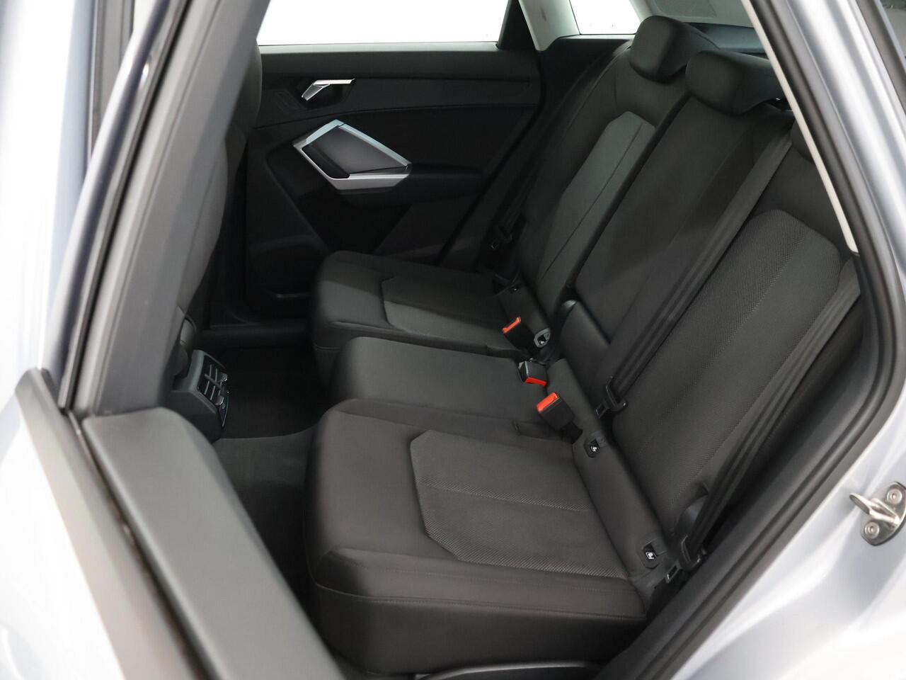 Audi Q3 35 TFSI Advanced | Sportstoelen | Stoelverwarming | Cruise Control Adaptief | Navigatie by Apple Carplay/Android Auto |