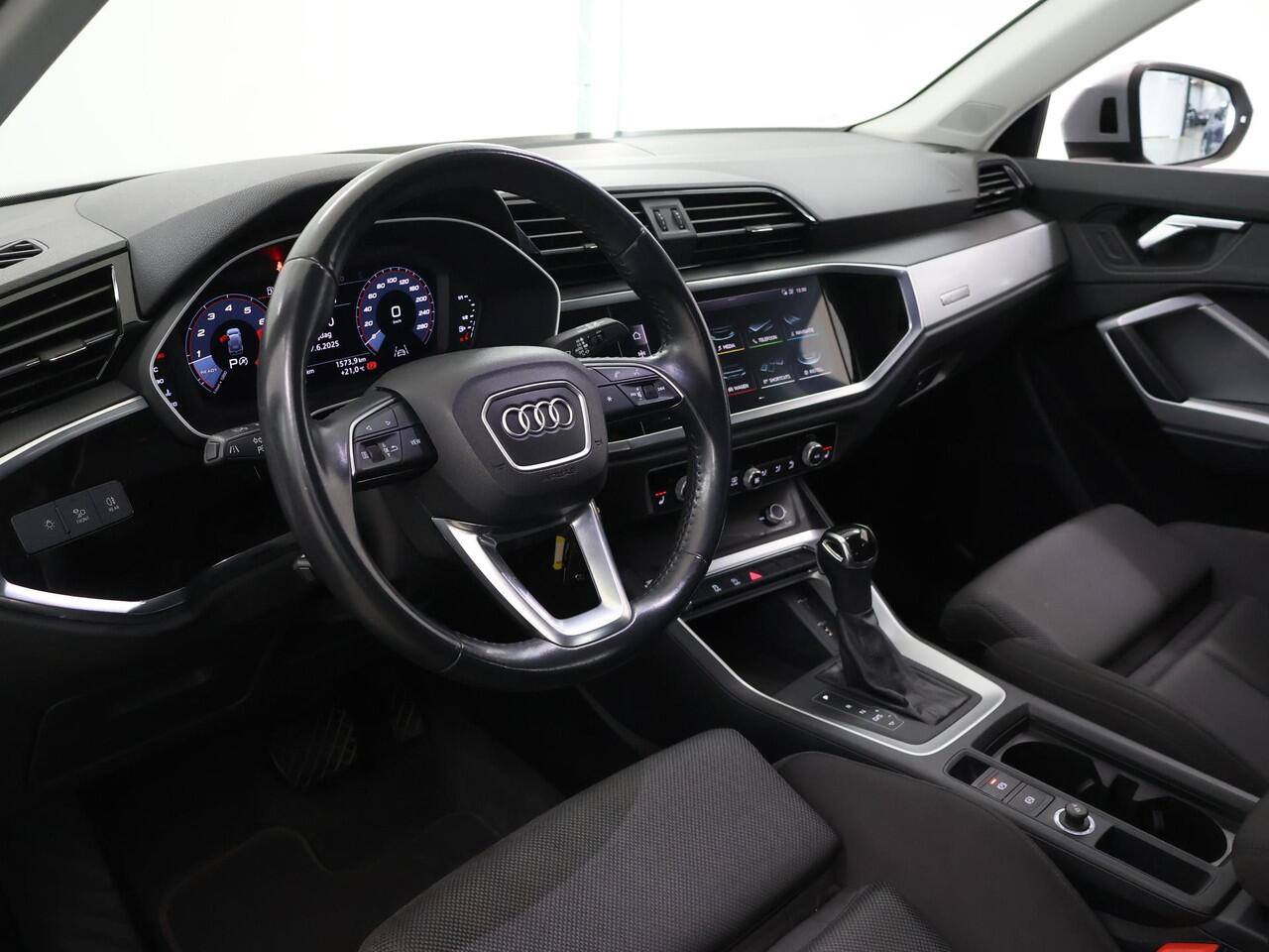 Audi Q3 35 TFSI Advanced | Sportstoelen | Stoelverwarming | Cruise Control Adaptief | Navigatie by Apple Carplay/Android Auto |