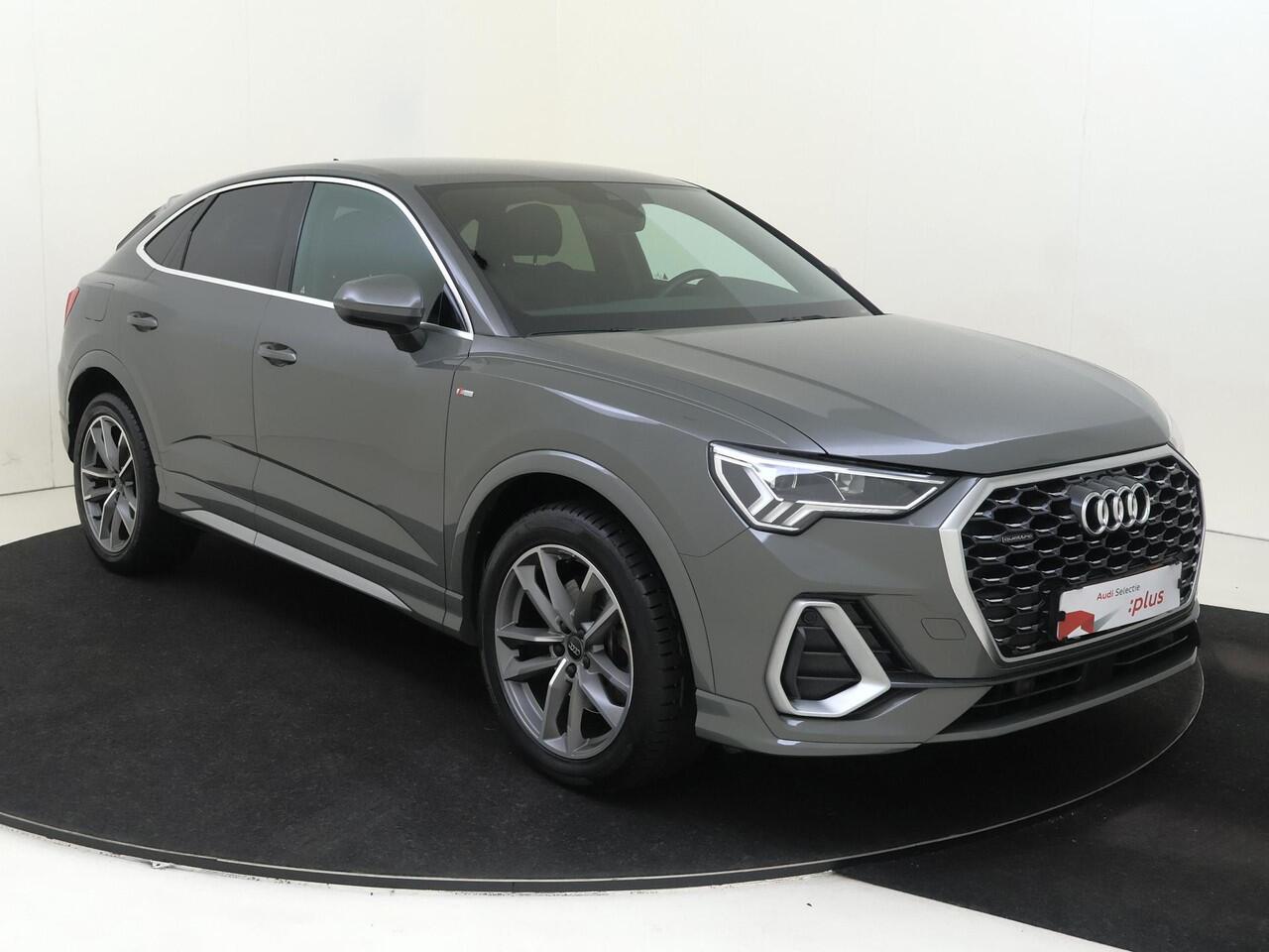 Audi Q3 Sportback 45 TFSI quattro Pro Line S | Trekhaak | Keyless | Achteruitrijcamera | Dodehoek detectie | Navigatie Plus | CarPlay | Sfeerverlichting | Cruise control |
