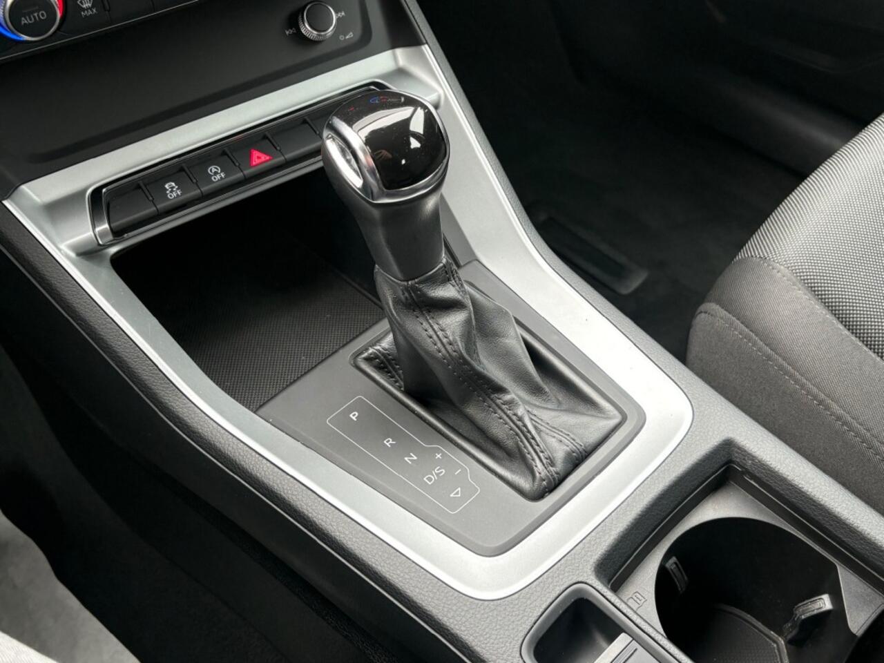 Audi Q3 35 [1.5] TFSI AUT. 150PK LED DIGITALE-SCHERM NAVI CARPLAY AIRCO LMV PDC