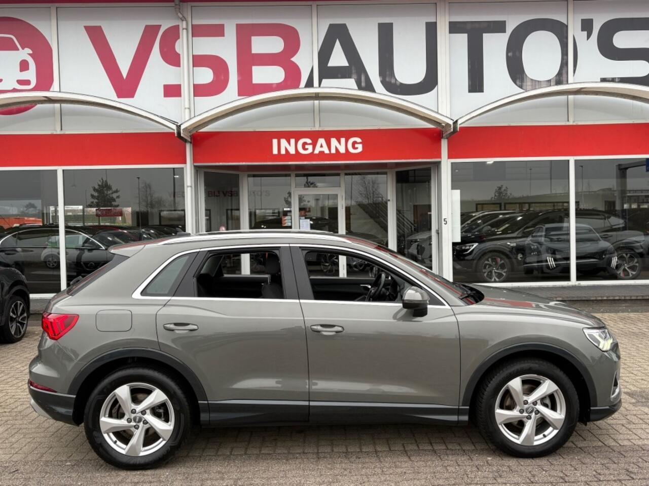 Audi Q3 35 [1.5] TFSI AUT. 150PK LED DIGITALE-SCHERM NAVI CARPLAY AIRCO LMV PDC