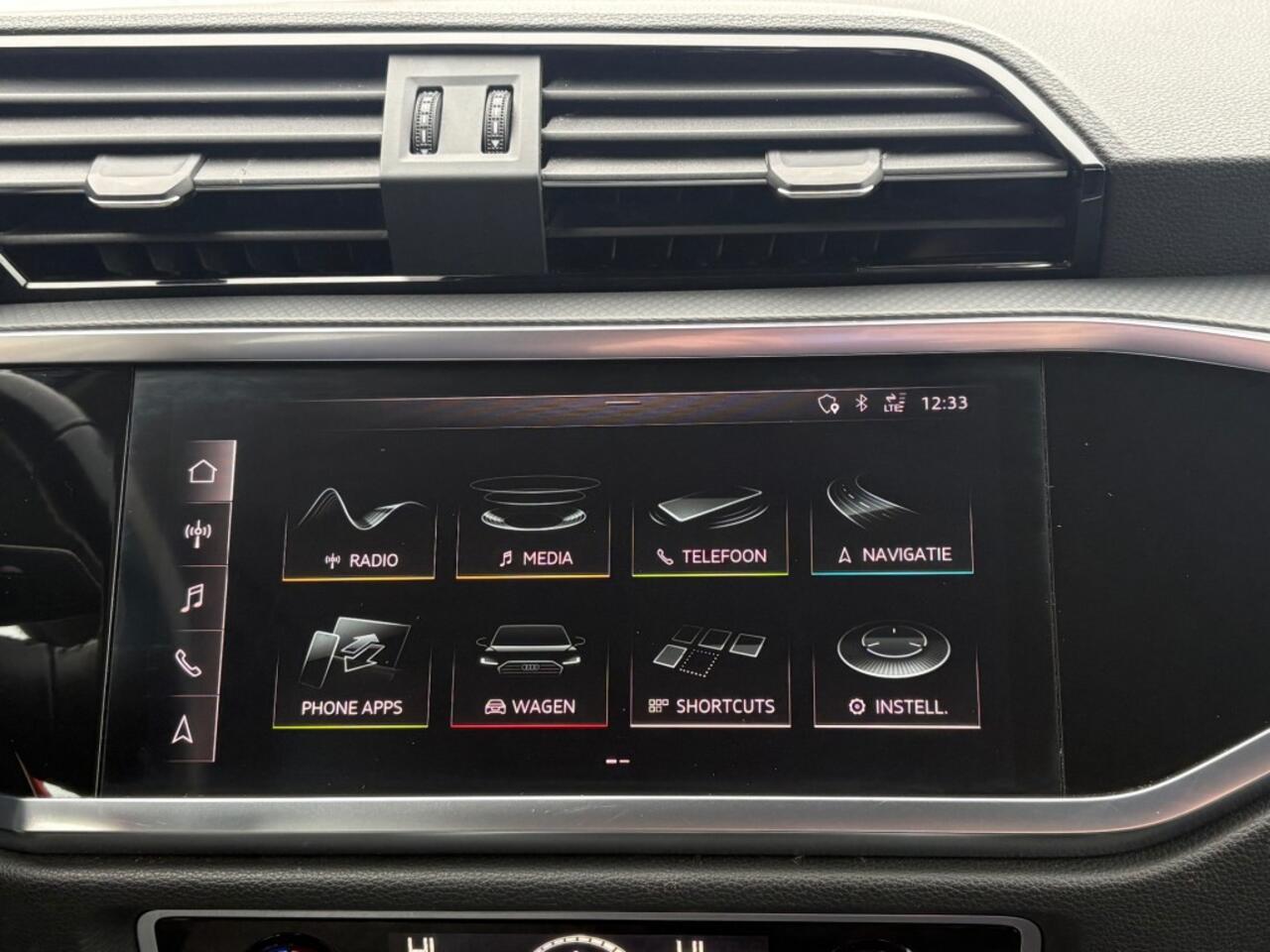 Audi Q3 35 [1.5] TFSI AUT. 150PK LED DIGITALE-SCHERM NAVI CARPLAY AIRCO LMV PDC