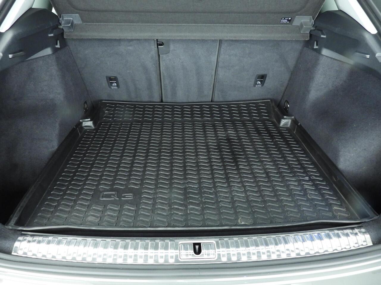 Audi Q3 35 TFSI Advanced Pro Line Plus Automaat | Trekhaak elek. | Stoelverwarming