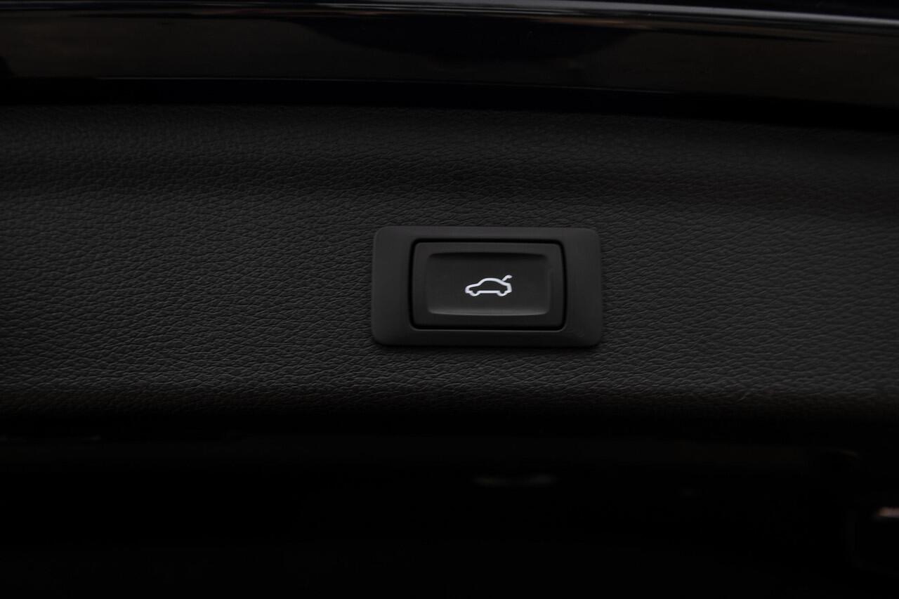 Audi Q3 40 TDI quattro S-Line|Sportstoelen|Elec klep|Camera