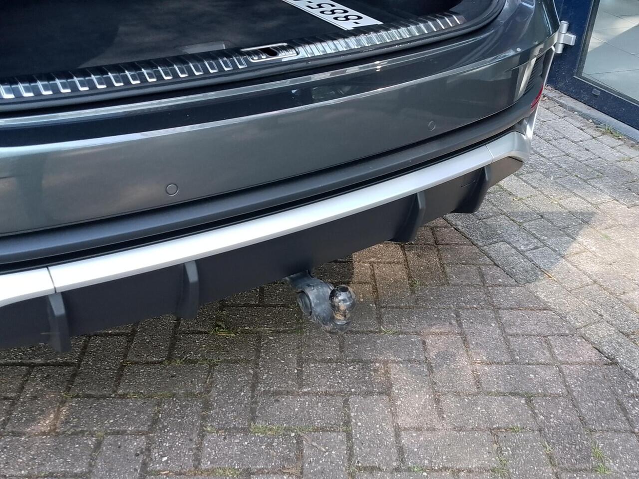 Audi Q3 Sportback 35 TFSI Pro Line S-LINE AUTOMAAT | Navi | ECC | PDC+Camera | Adapt. Cruise | Panodak | Trekhaak