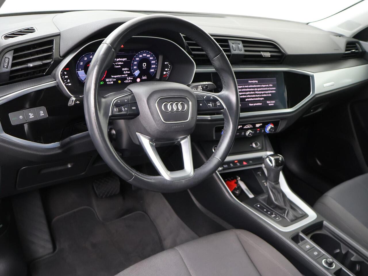 Audi Q3 Sportback 35 TFSI Business Edition | 150 PK | Automaat | Elek. achterklep | Achteruitrijcamera |