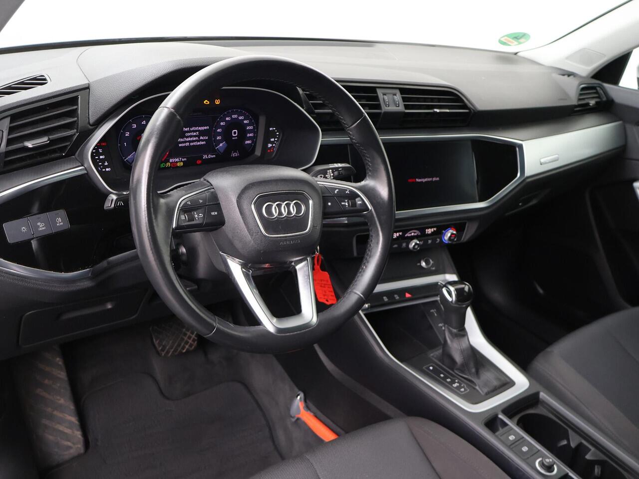 Audi Q3 35 TFSI Advanced | 150 PK | Automaat | Elektrische achterklep | Navi | 20 "Alu | PDC achter |