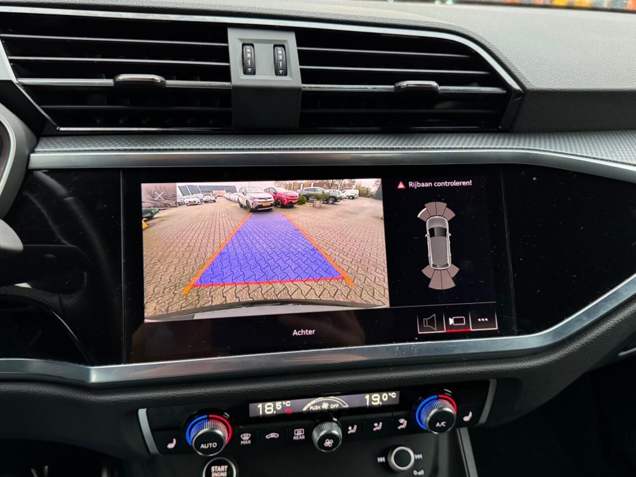 Audi Q3 35 TFSI S Edition - camera - adaptivecruise - stoelverwarming