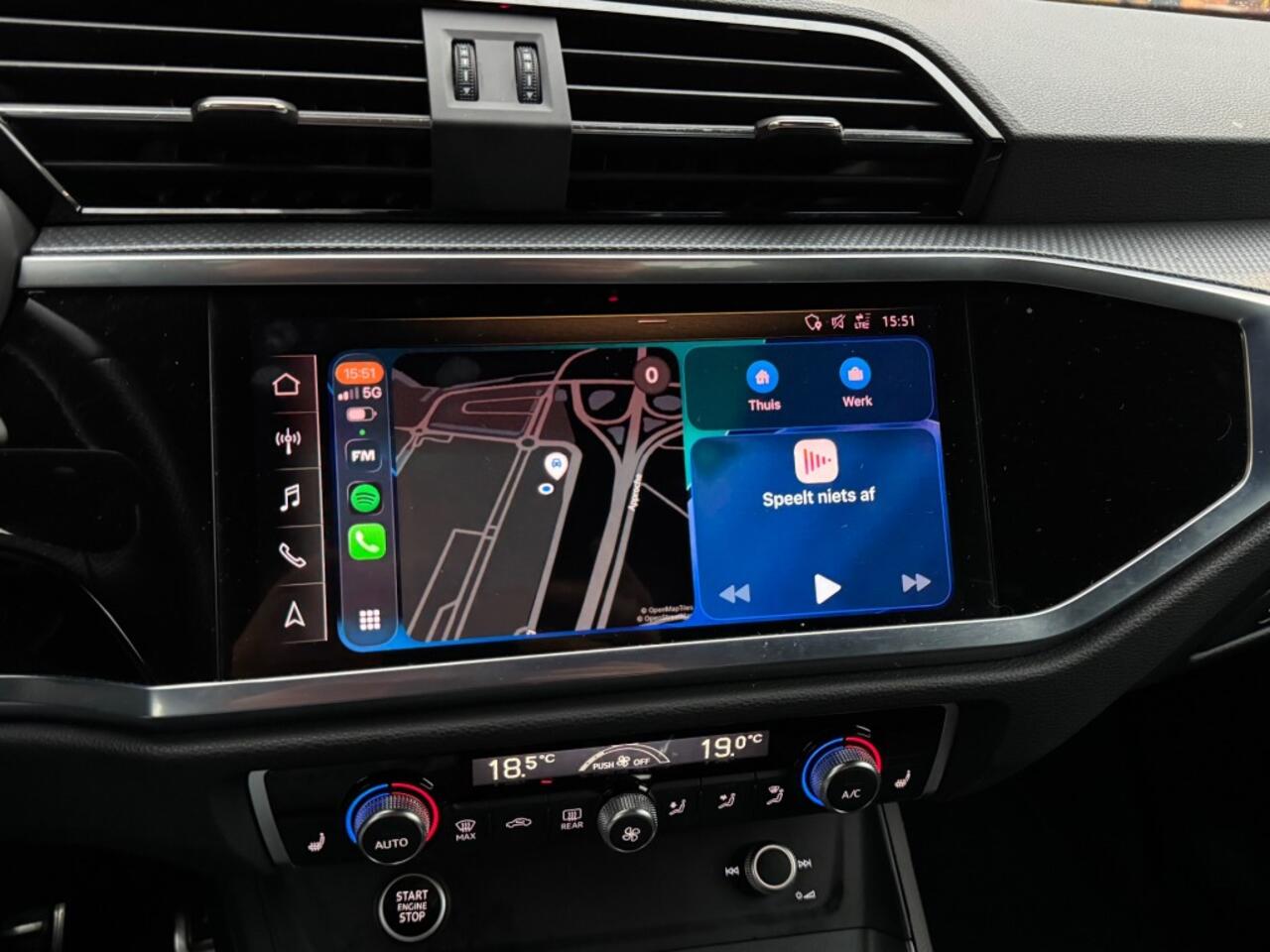 Audi Q3 35 TFSI S Edition - camera - adaptivecruise - stoelverwarming