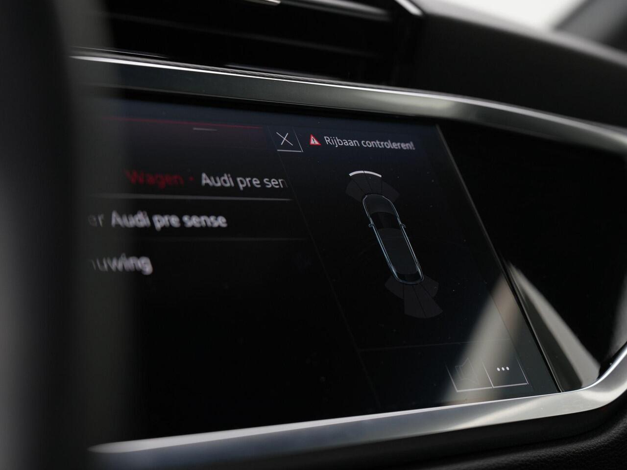 Audi Q3 Sportback 35 TFSI 150 pk S-tronic S-Line | Panoramadak | Trekhaak | Achteruitrijcamera | Navigatie | Sportonderstel