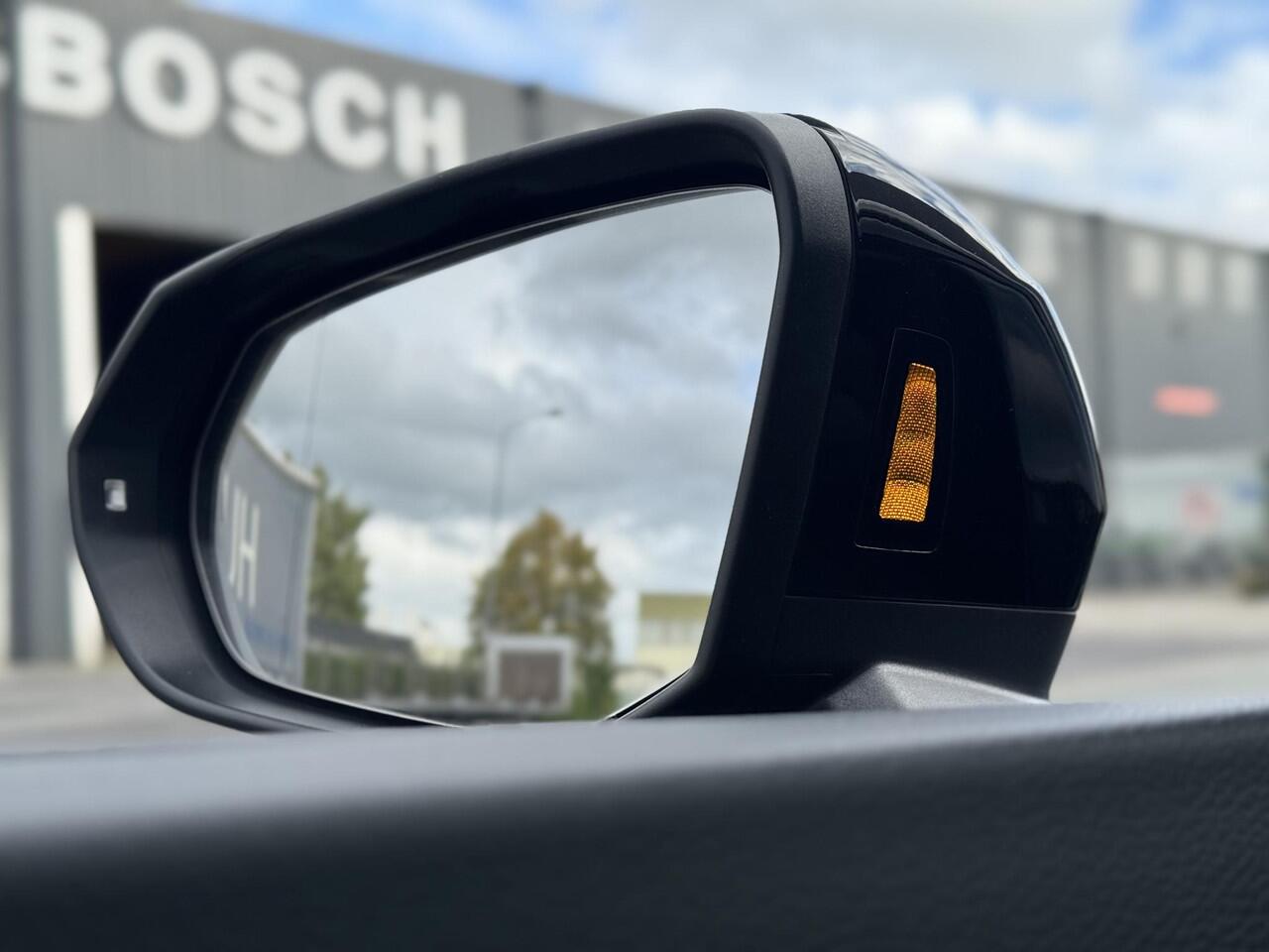 Audi Q3 Sportback 35 TFSI S Line Pano ACC Trekhaak 1 Jaar garantie