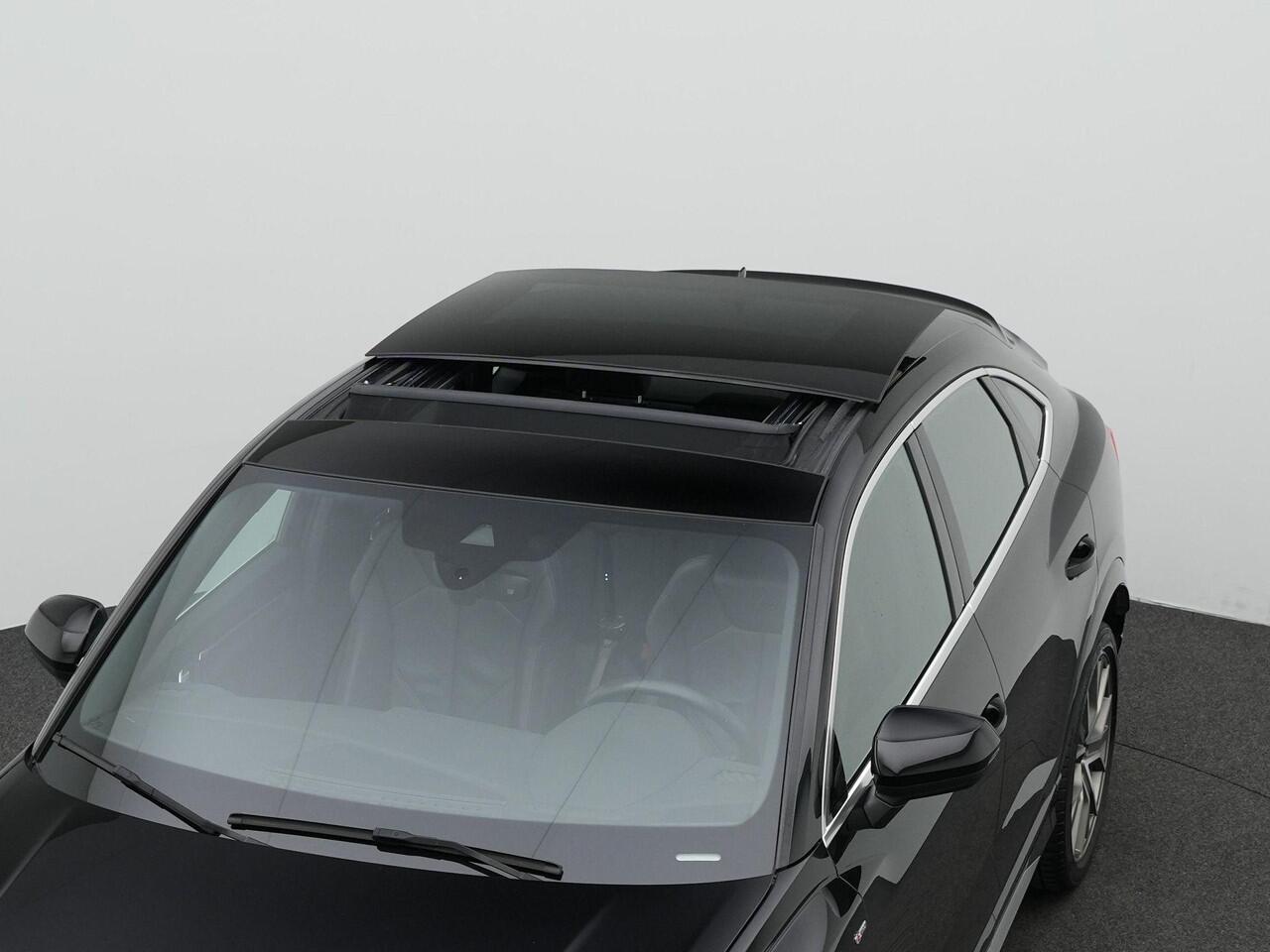 Audi Q3 Sportback 45 TFSI 245 pk Quattro S-Line | Panoramadak | Leder | Rondomzicht camera | Bang & Olufsen | Matrix LED