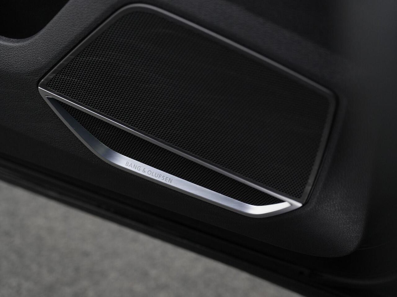 Audi Q3 Sportback 45 TFSI 245 pk Quattro S-Line | Panoramadak | Leder | Rondomzicht camera | Bang & Olufsen | Matrix LED