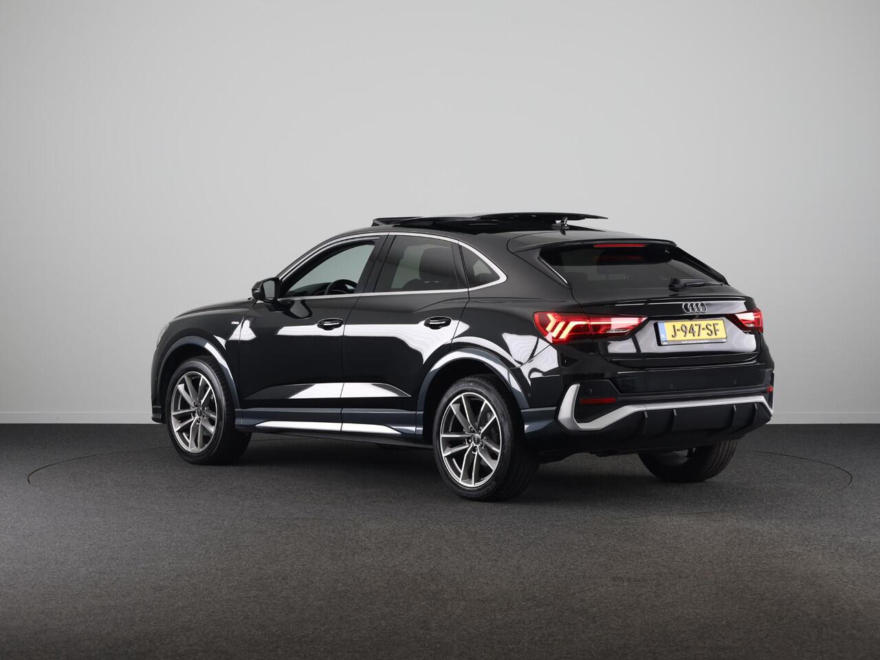 Audi Q3 Sportback 35 TFSI Pro Line S 150pk | Panoramadak | Adaptieve cruise controle | Verwarmbare voorstoelen | Parkeercamera