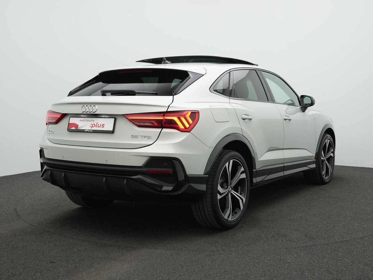 Audi Q3 Sportback 35 TFSI 150 pk S-tronic S Edition / S-Line | Panoramadak | Leder | Achteruitrijcamera | Stoelverwarming | Adaptive Cruise