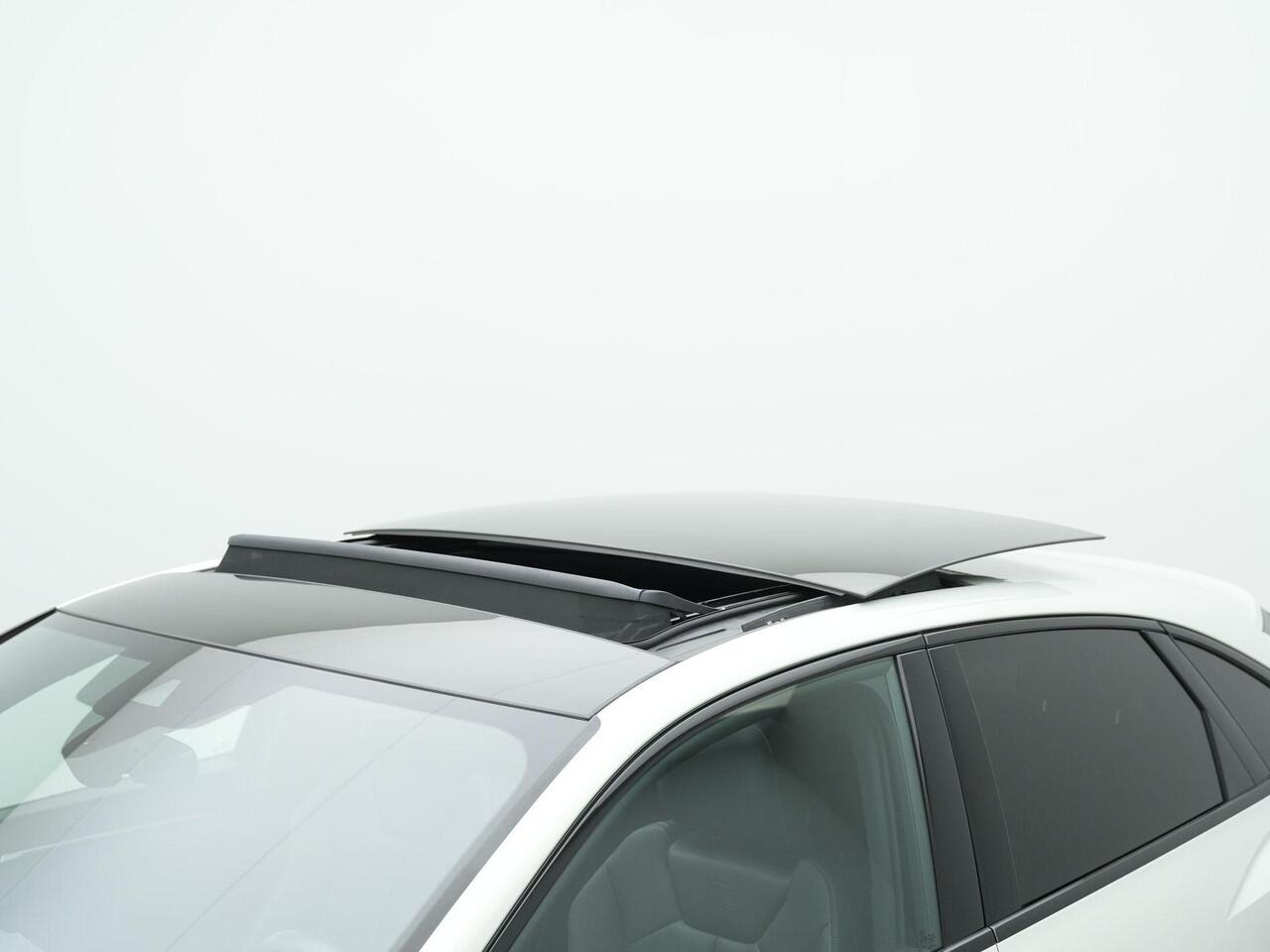 Audi Q3 Sportback 35 TFSI 150 pk S-tronic S Edition / S-Line | Panoramadak | Leder | Achteruitrijcamera | Stoelverwarming | Adaptive Cruise