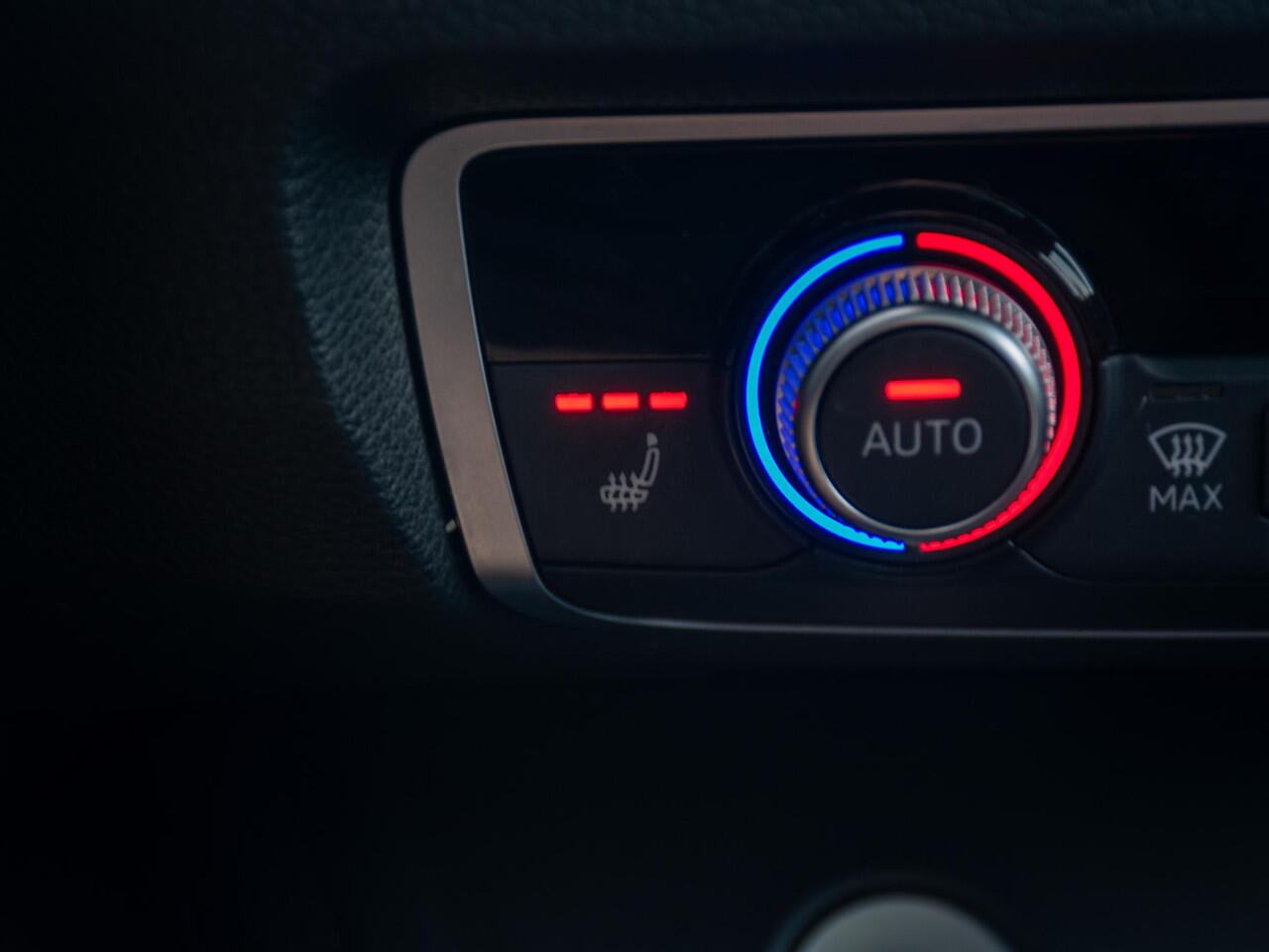 Audi Q3 Sportback 40 TFSI quattro S Edition | Bang & Olufsen Audio l Panoramdak l Adaptive cruise control l Lederen bekleding l Camera l 20" | Black Pack |