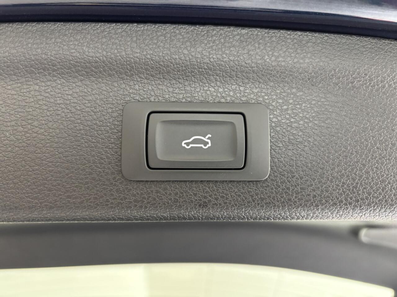 Audi Q3 35 TFSI Pro Line business, Panoramadak, Stoelverwarming