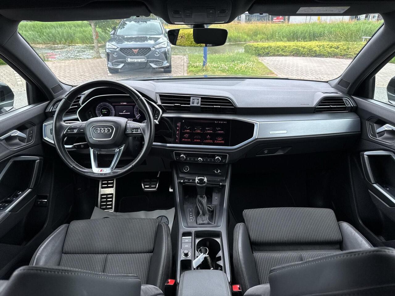 Audi Q3 45 TFSI e S Line | 245Pk | PHEV | Keyless | LED | Cruise |