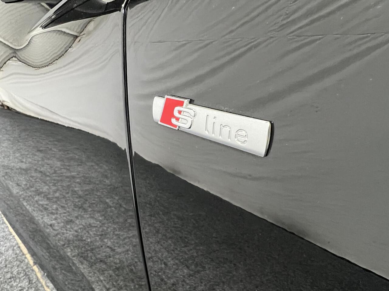 Audi Q3 Sportback 35 TFSI S-Line / APPLE CARPLAY