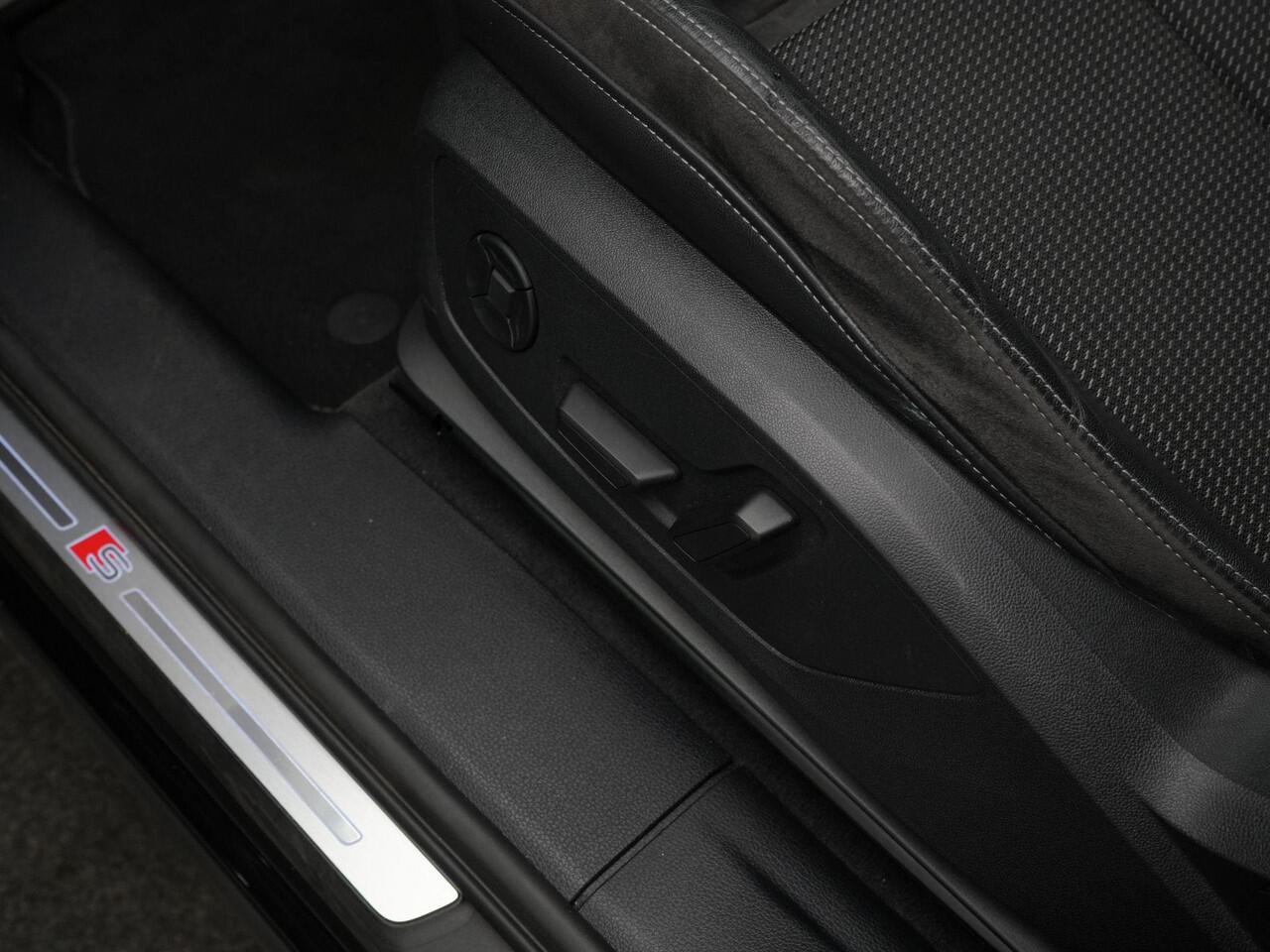 Audi Q3 Sportback 45 TFSI e 245 pk S-tronic S Edition / S-Line | Panoramadak | Elektr. verstelbare voorstoelen | Achteruitrijcamera | Navigatie | Stoelverwarming