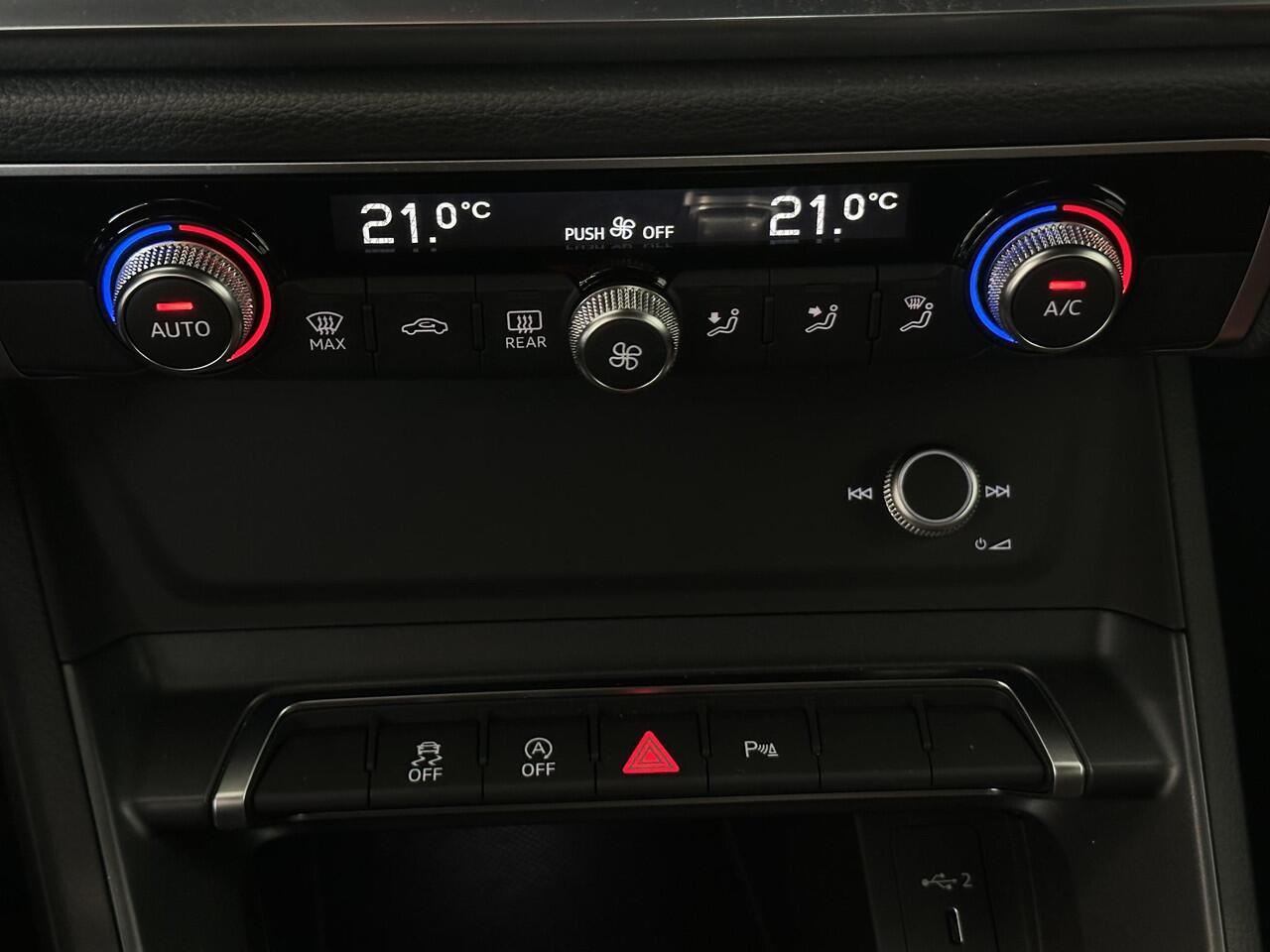 Audi Q3 35 TFSI S edition | Matrix LED | Navigatie | Climate Control | Cruise Control | Apple Carplay/Android Auto | Parkeersensoren voor, achter en achteruitrijcamera